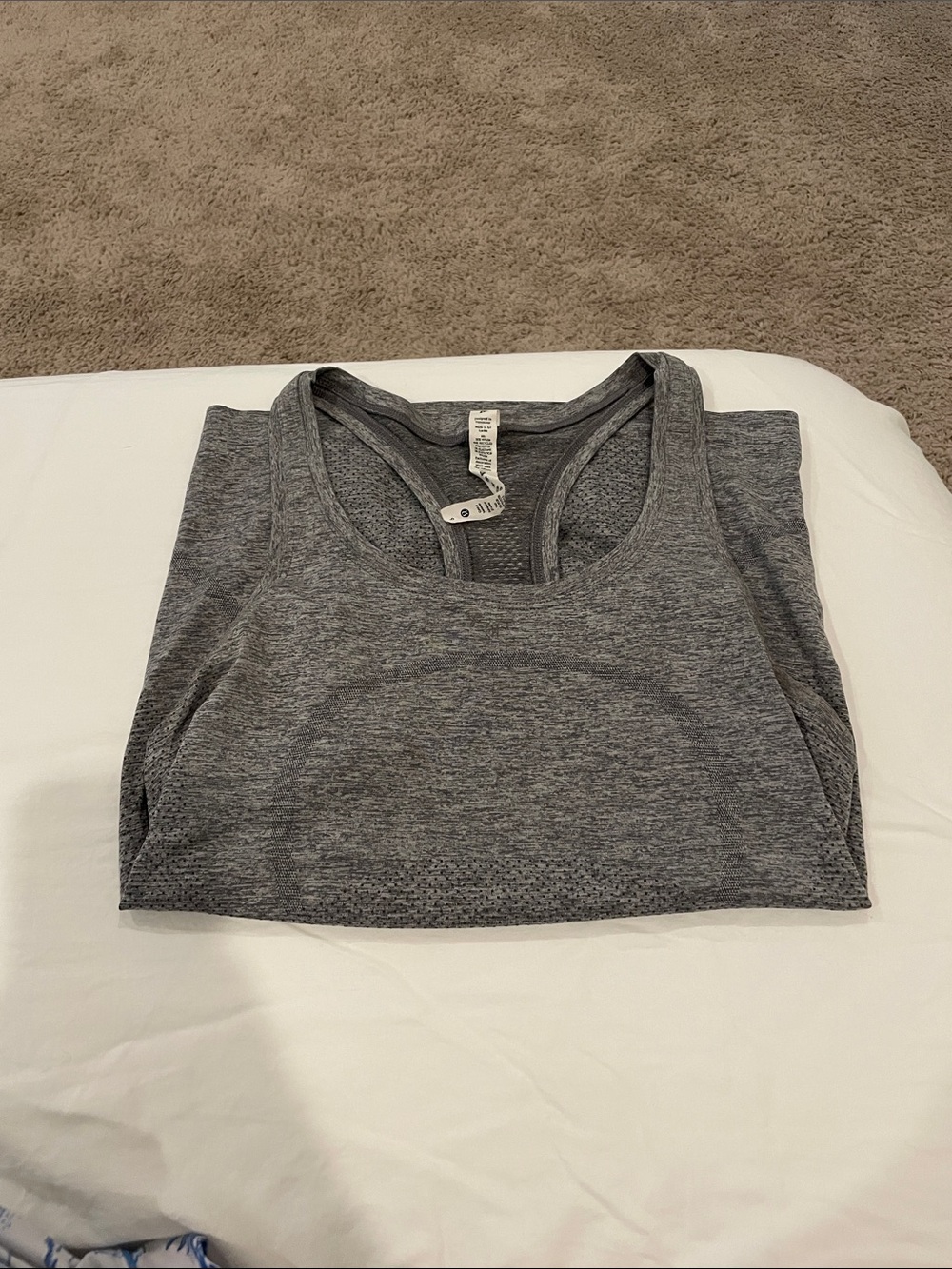 Lululemon Women’s Seamless Grey Racerback Tank Top